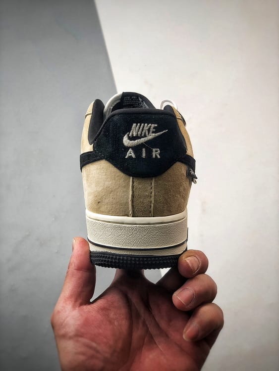 Stüssy x Air Force 1 Low Branco, Castanho e Preto - Vista 3