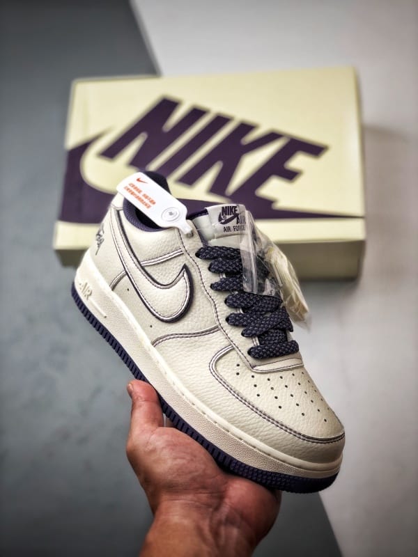 Stussy x Air Force 1 Low Branco e Roxo - Vista 1
