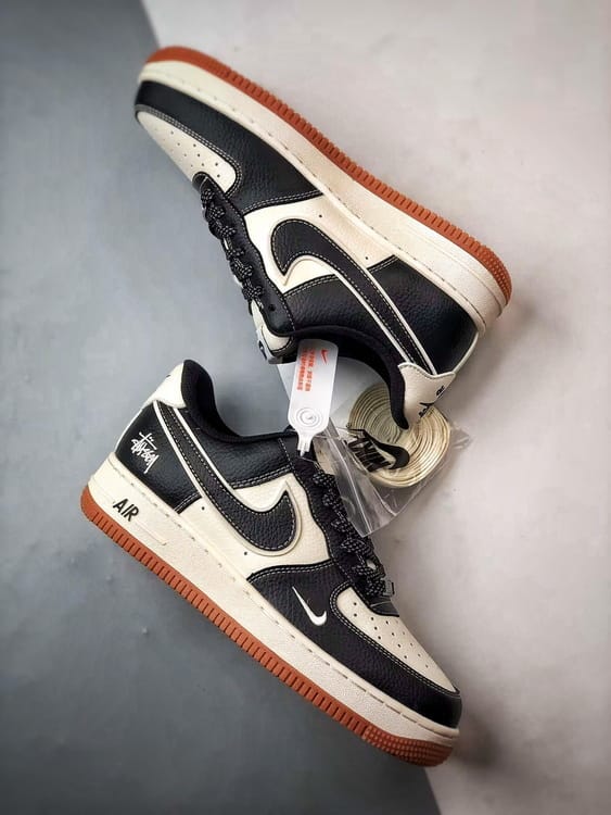 Stussy x Air Force 1 Low Branco e Preto - Vista 6
