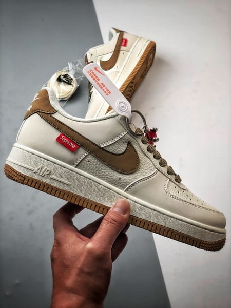 Sup x Air Force 1 Low Creme e Caqui 3M - Vista 7