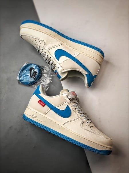 Sup x Air Force 1 Low Off-White e Azul 3M - Vista 6