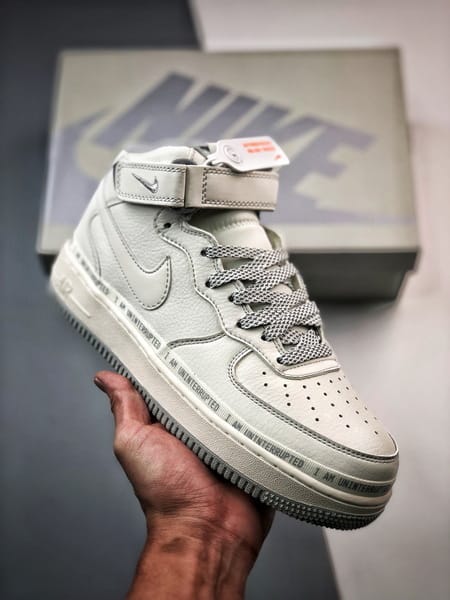Uninterrupted x Air Force 1 MORE THAN - Vista 4