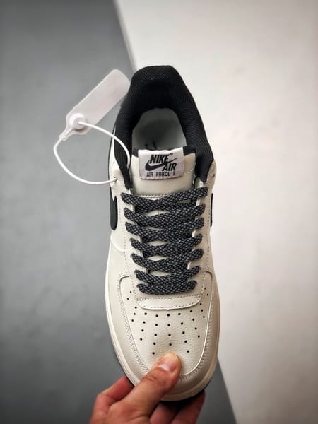 Welldone x Air Force 1 Low Branco e Preto - Vista 9