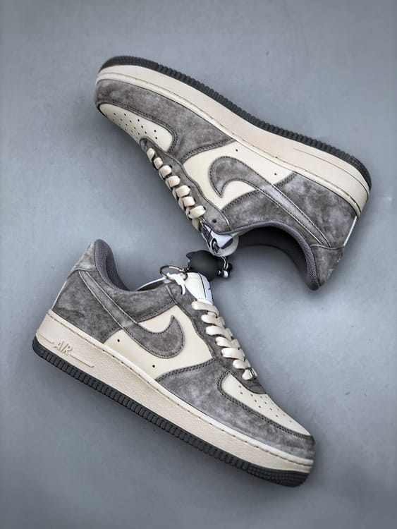 Stussy x Nike Air Force 1 Low 07 Cinza - Vista 7