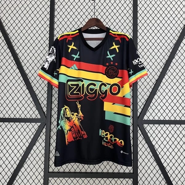 Ajax Special Edition 2023/24 - Vista 1
