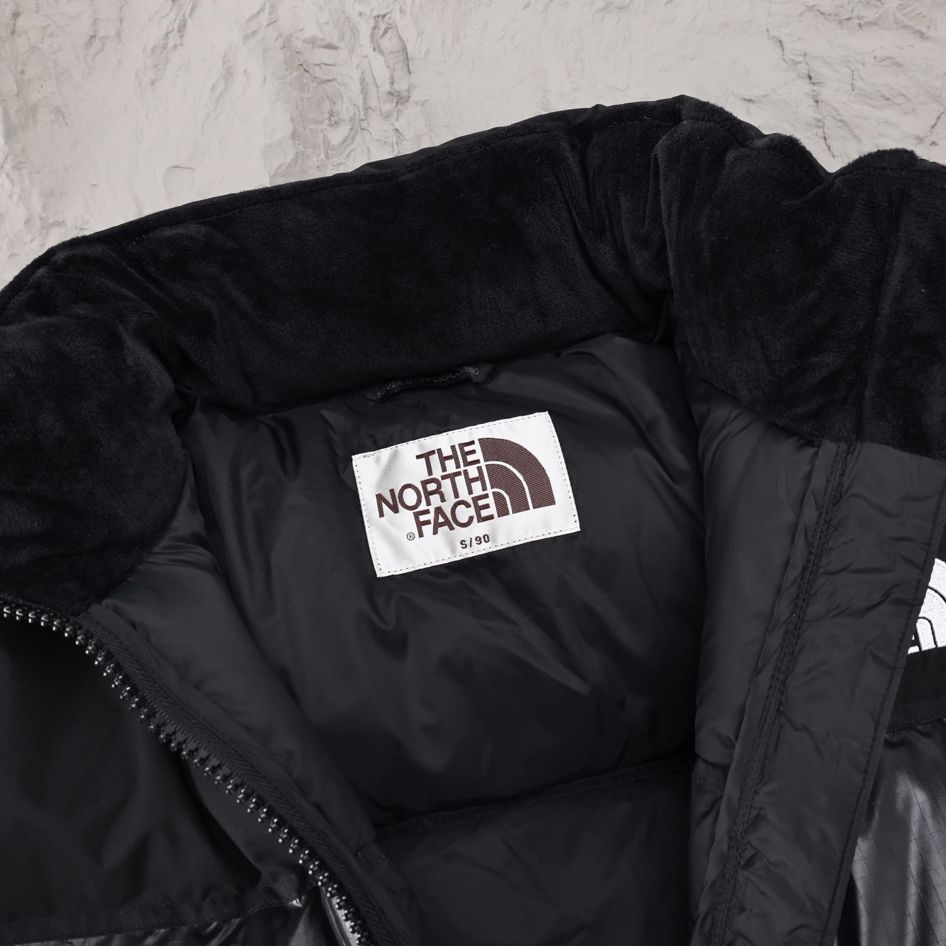 The North Face classic 700 preto brilhante - Vista 3