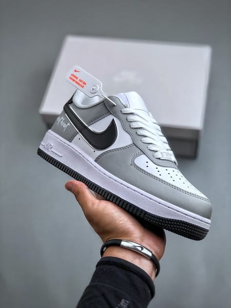 Air Force 1 Low Básico Cinza - Vista 1
