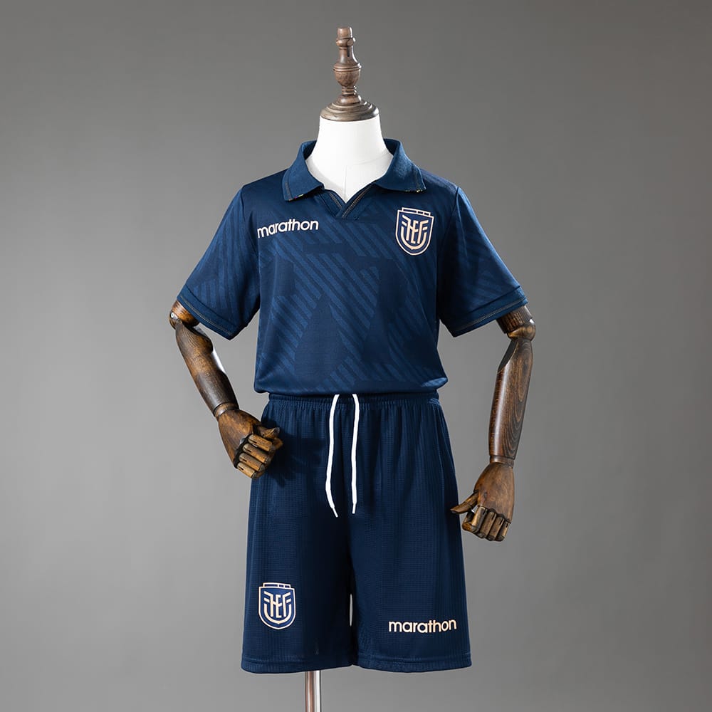 Equipamento Criança Equador 2026 Fora - Vista 1