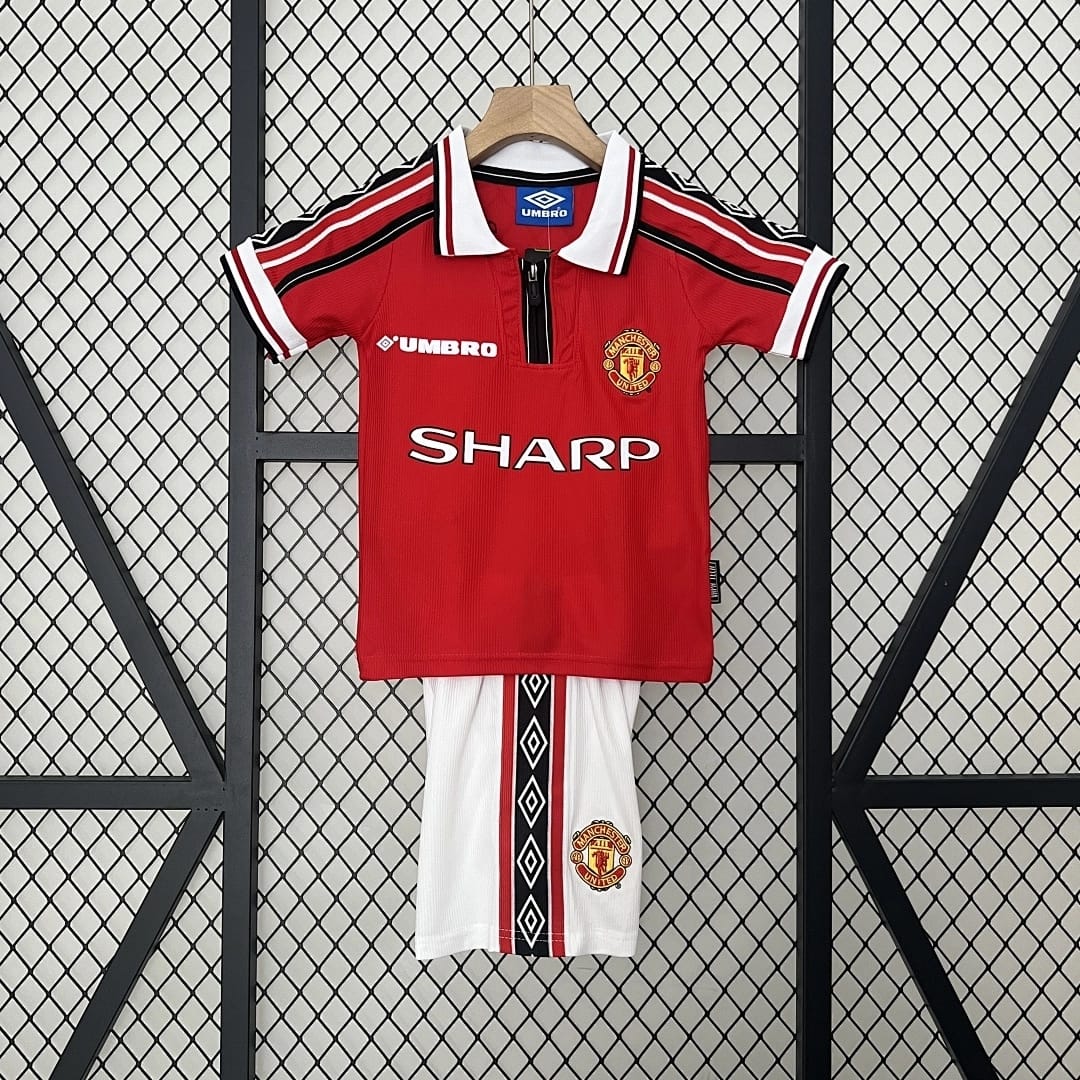Kit Crianca Manchester United Principal 1998/1999 - Vista 1