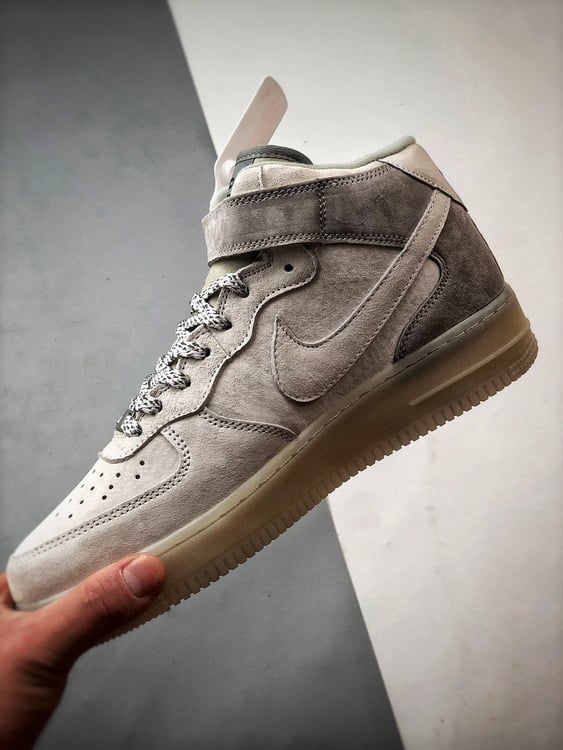 x Air Force 1 Mid Bege e Cinzento Camurca - Vista 5