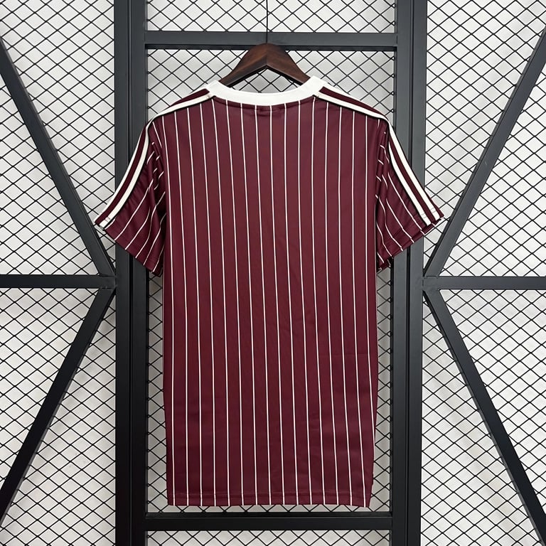 Ajax Retro 2025/26 - Vista 2