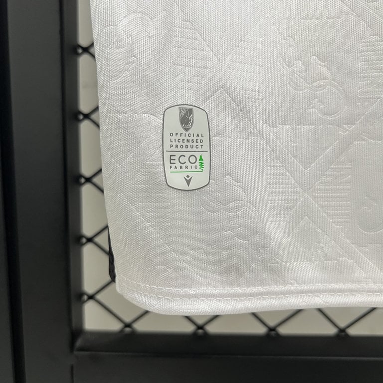 Vitória SC 2025/26 jersey - Vista 4