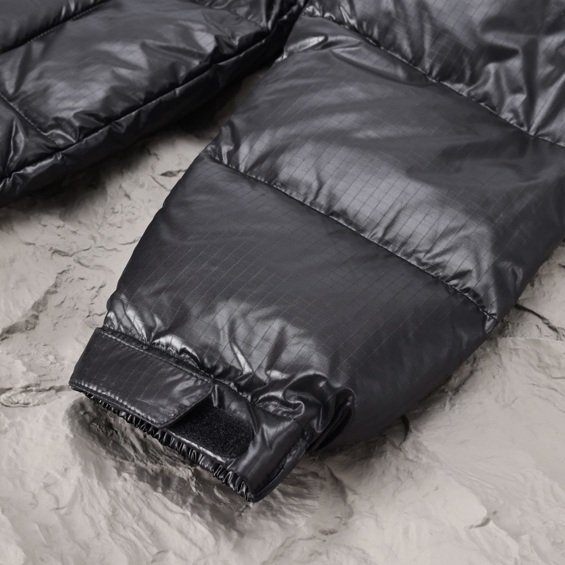 The North Face classic 700 preto brilhante - Vista 7