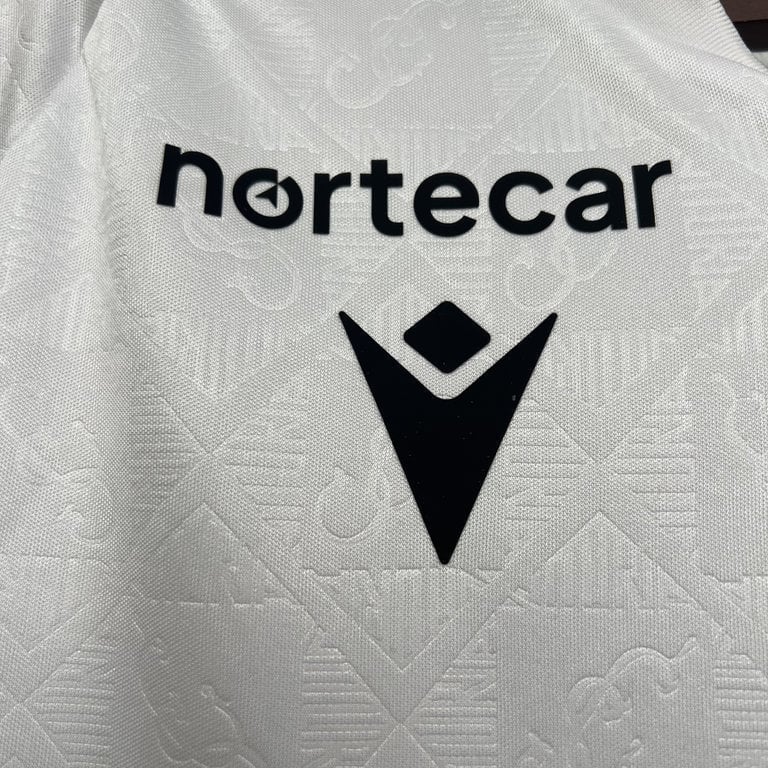 Vitória SC 2025/26 jersey - Vista 9