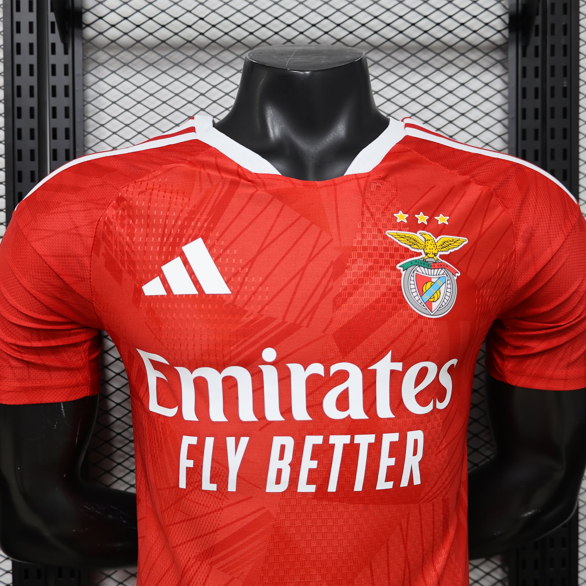 Camisola SL Benfica 2026/2027 Principal Versão Jogador - Vista 3