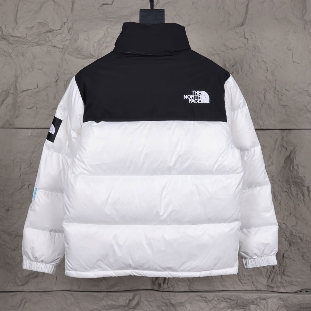 The North Face classic 700 branco - Vista 2