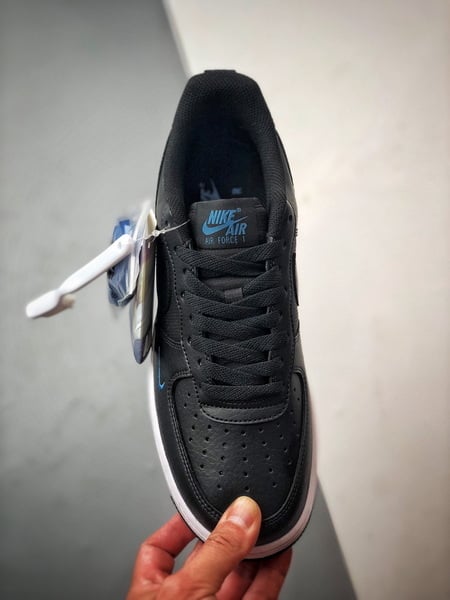 Air Force 1 '07 Low Preto, Branco e Azul - Vista 2