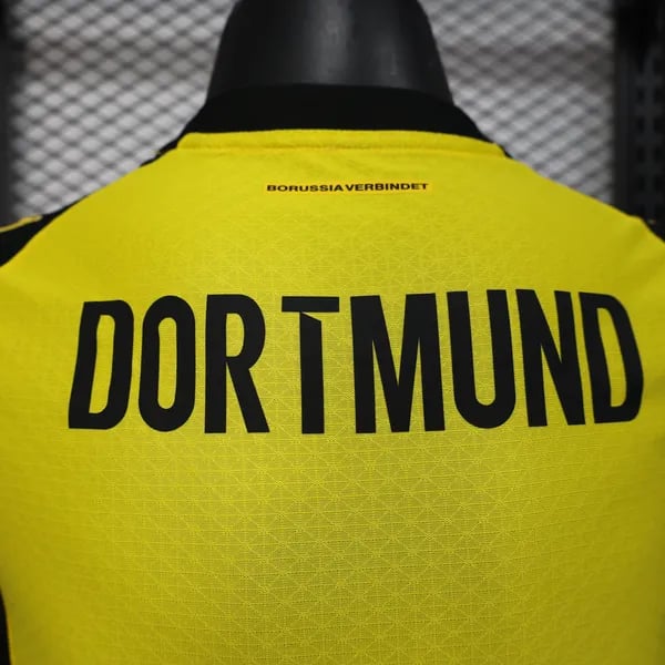 Dortmund Player Home Jersey 2025/26 - Vista 3