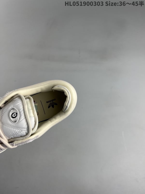 BAD BUNNY ADIDAS CAMPUS - Vista 3