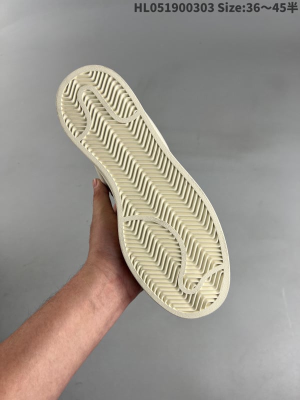 BAD BUNNY ADIDAS CAMPUS - Vista 5