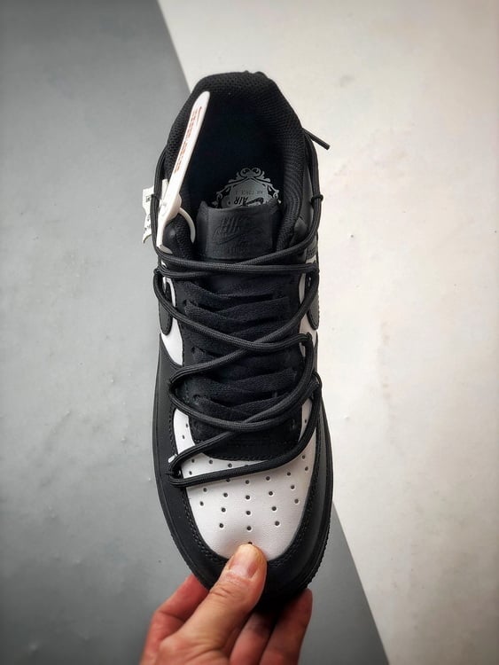 Nike Air Force 1 Low Branco e preto Clássico - Vista 2