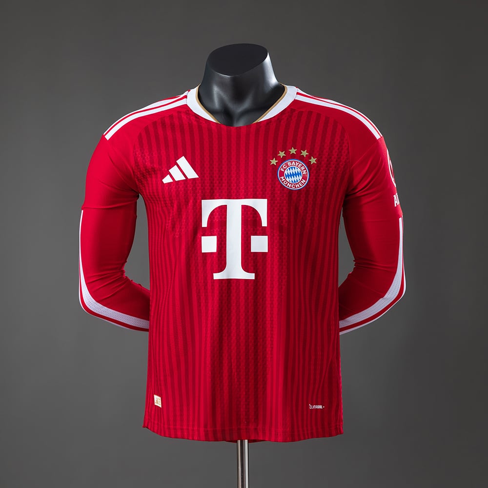 Camisola Bayern de Munique 2026/2027 Principal Versão Jogador Manga Comprida - Vista 1