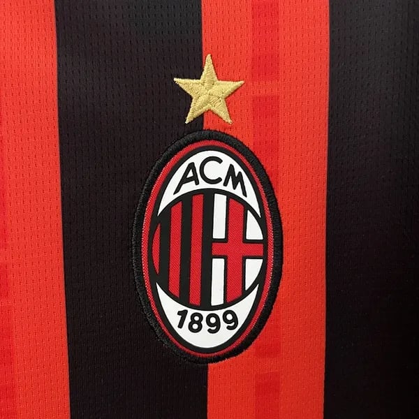 AC Milan 2024/25 Home Jersey - Vista 2