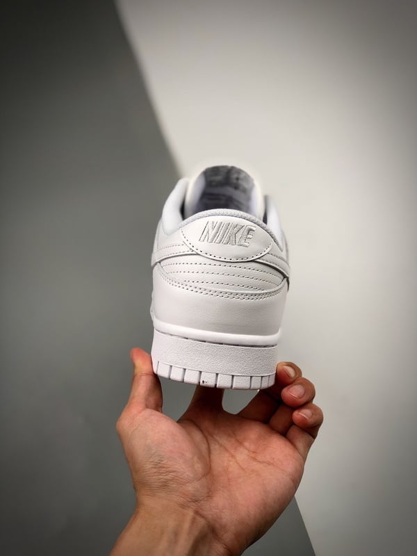 NK Dunk Low Triple White - Vista 5