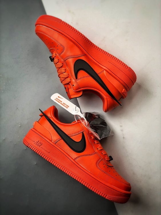 Ambush x Nike Air Force 1 Low SP Vermelho - Vista 4