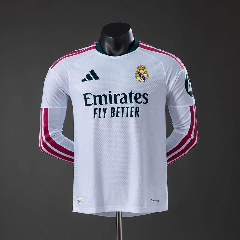 Camisola Real Madrid 2026/2027 Principal Versão Jogador Manga Comprida - Vista 1