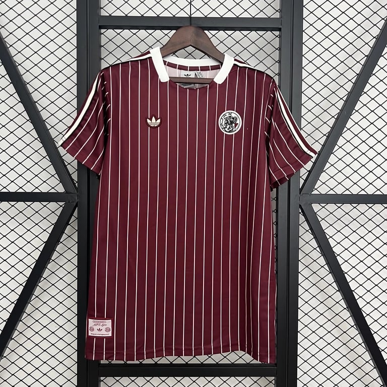 Ajax Retro 2025/26 - Vista 1
