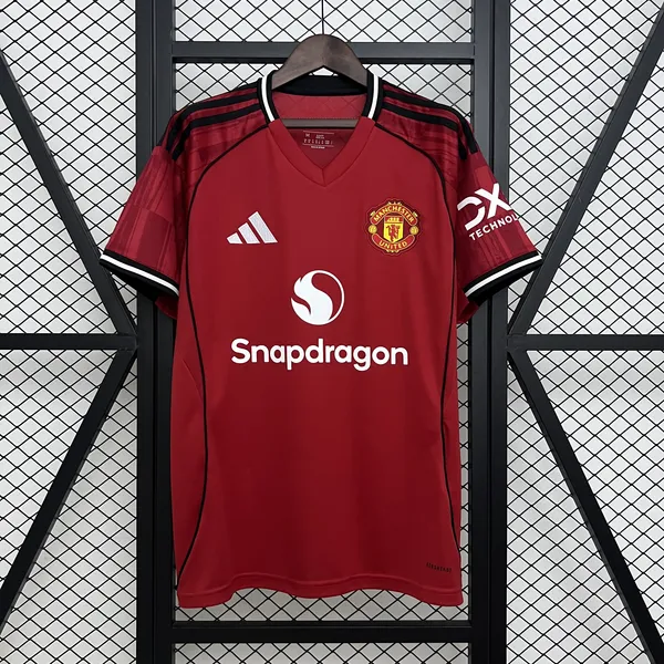 Manchester United Home Jersey 2025/26 - Vista 1
