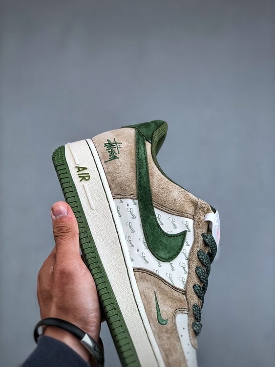 Air Force 1 '07 Low Stüssy Verde e Castanho Claro - Vista 5
