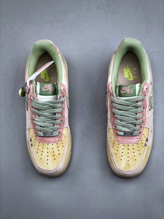 Air Force 1 '07 Low 'Pessegueiros' Edição Noite de Natal - Vista 6