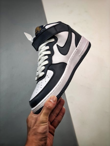 Air Force 107 Mid Azul Escuro e Branco Meio Alto - Vista 3