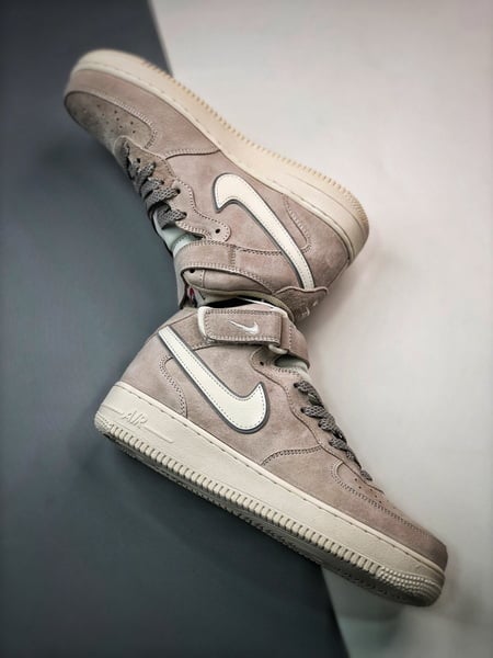 Air Force 107 Mid Cinzento e Branco Reflexo - Vista 9