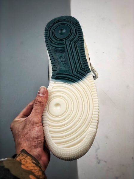 Air Force 107 Mid Bege Branco e Verde Escuro 3M - Vista 4