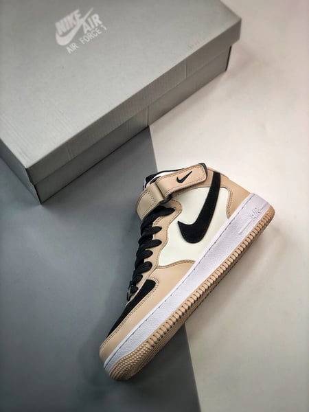 Air Force 107 Mid Bege Amarelo e Preto Meio Alto - Vista 4