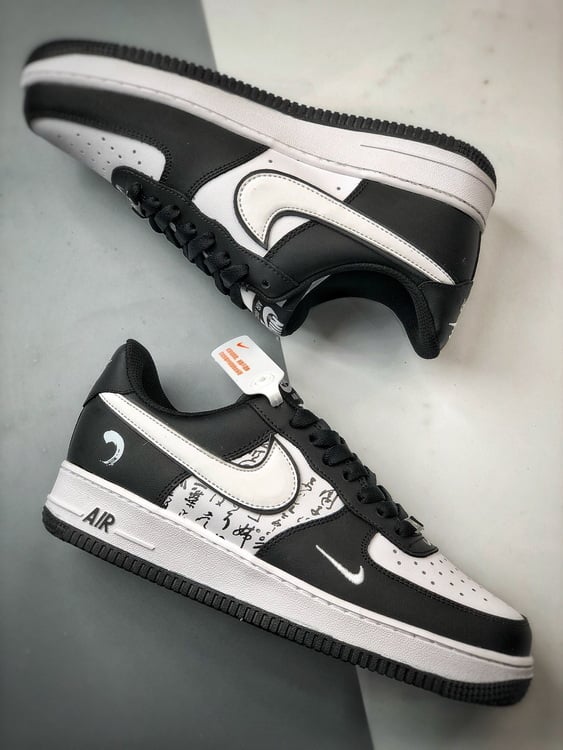 Air Force 1 '07 Low Lanting Preto e Branco - Vista 6