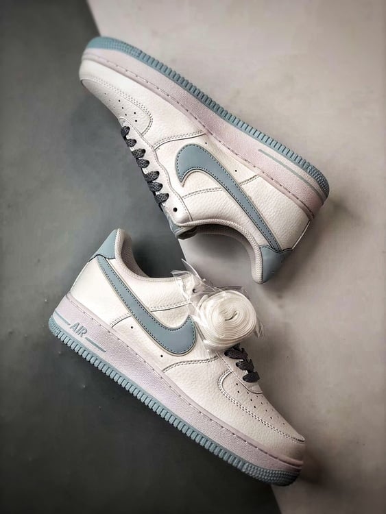 Air Force 1 Low 07 Ice Blue Stars - Vista 6