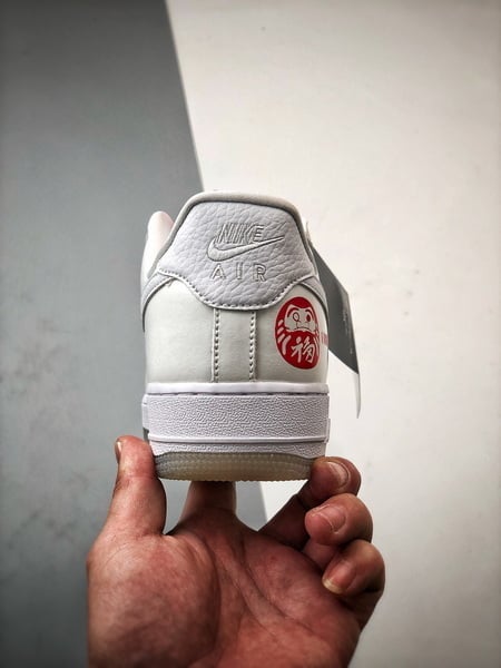 Air Force 1 '07 Low Raspável Branco e Vermelho - Vista 3