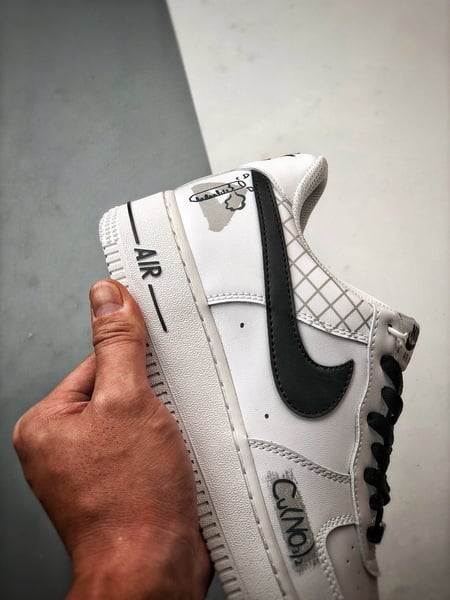 Air Force 1 '07 Low Chemical Graffiti Branco e Preto - Vista 3