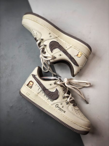 Air Force 1 '07 Low Capibara Mescla Branco e Marrom - Vista 6
