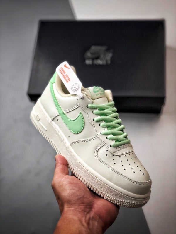Air Force 1 '07 Low Off-White Verde Gramado - Vista 1
