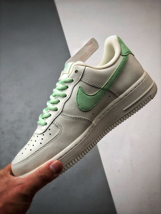 Air Force 1 '07 Low Off-White Verde Gramado - Vista 5