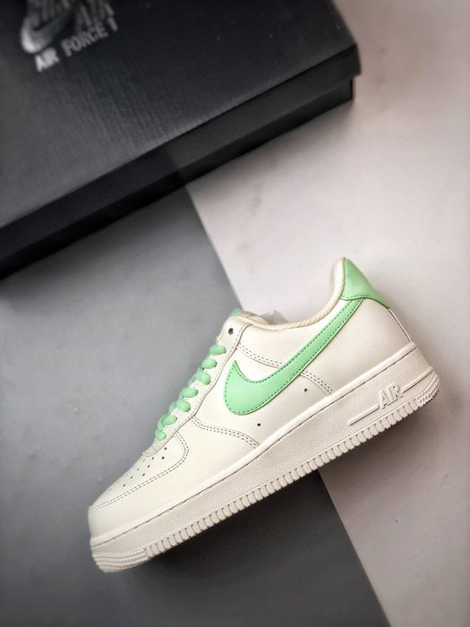 Air Force 1 '07 Low Off-White Verde Gramado - Vista 8