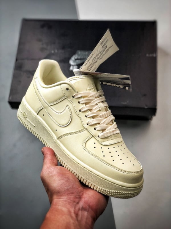 Air Force 1 '07 Low Creme e Amarelo Claro - Vista 1