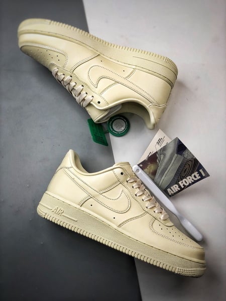 Air Force 1 '07 Low Creme e Amarelo Claro - Vista 6
