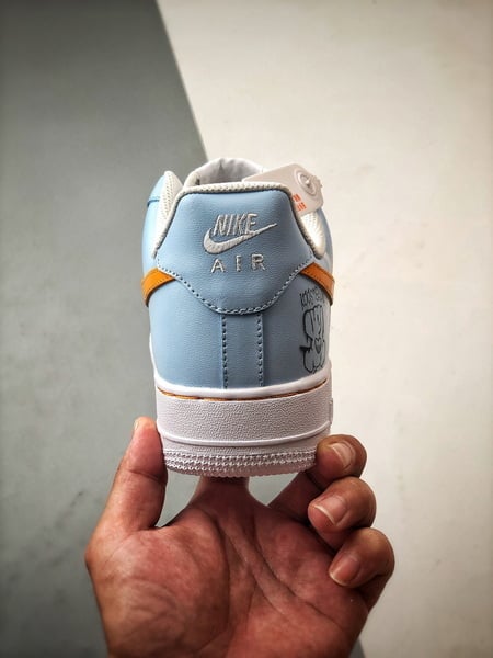 Air Force 1 '07 Low Urso Branco, Azul e Laranja - Vista 3
