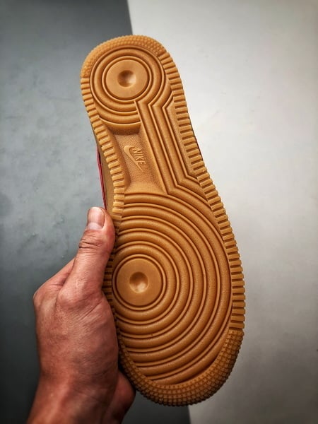 Air Force 1 '07 Low Trigo Marrom e Vermelho - Vista 4